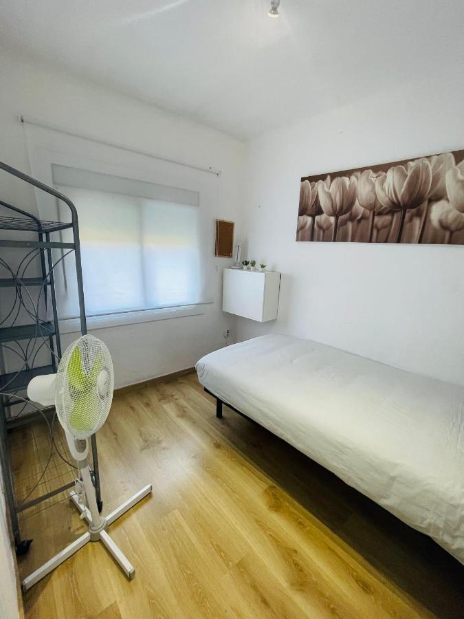 Beach Apartment Barca 6 سان أدريان دي بيزوس المظهر الخارجي الصورة