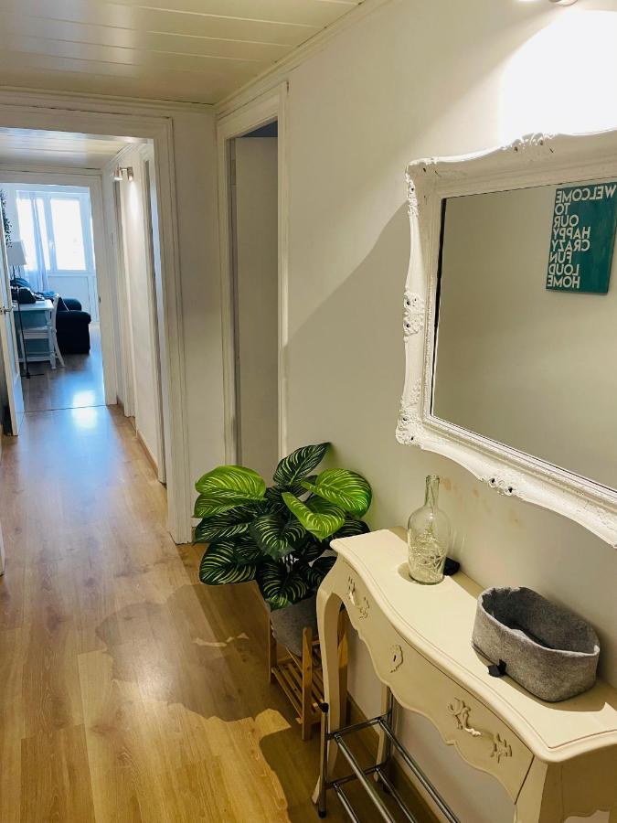 Beach Apartment Barca 6 سان أدريان دي بيزوس المظهر الخارجي الصورة